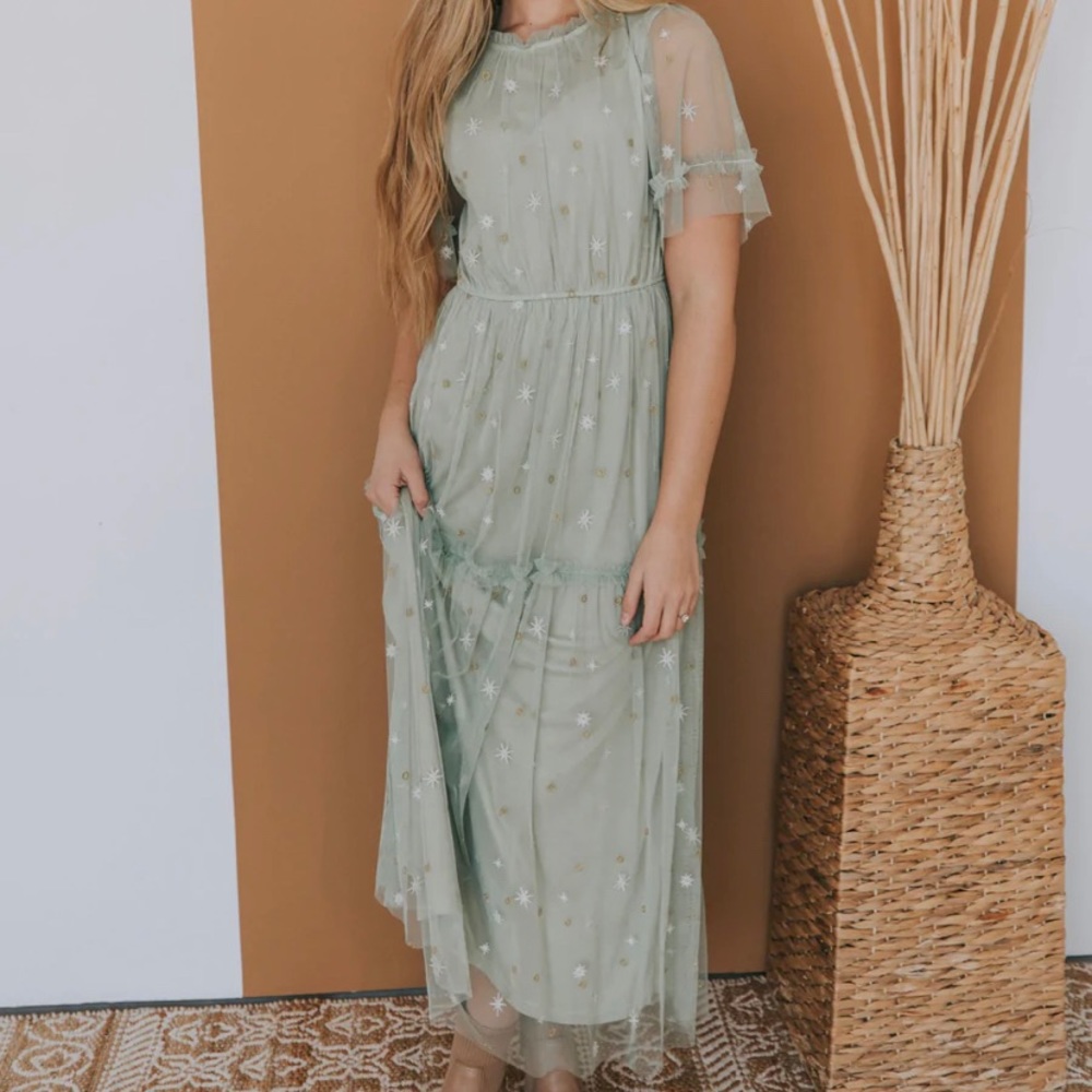 Maxi tulle dress